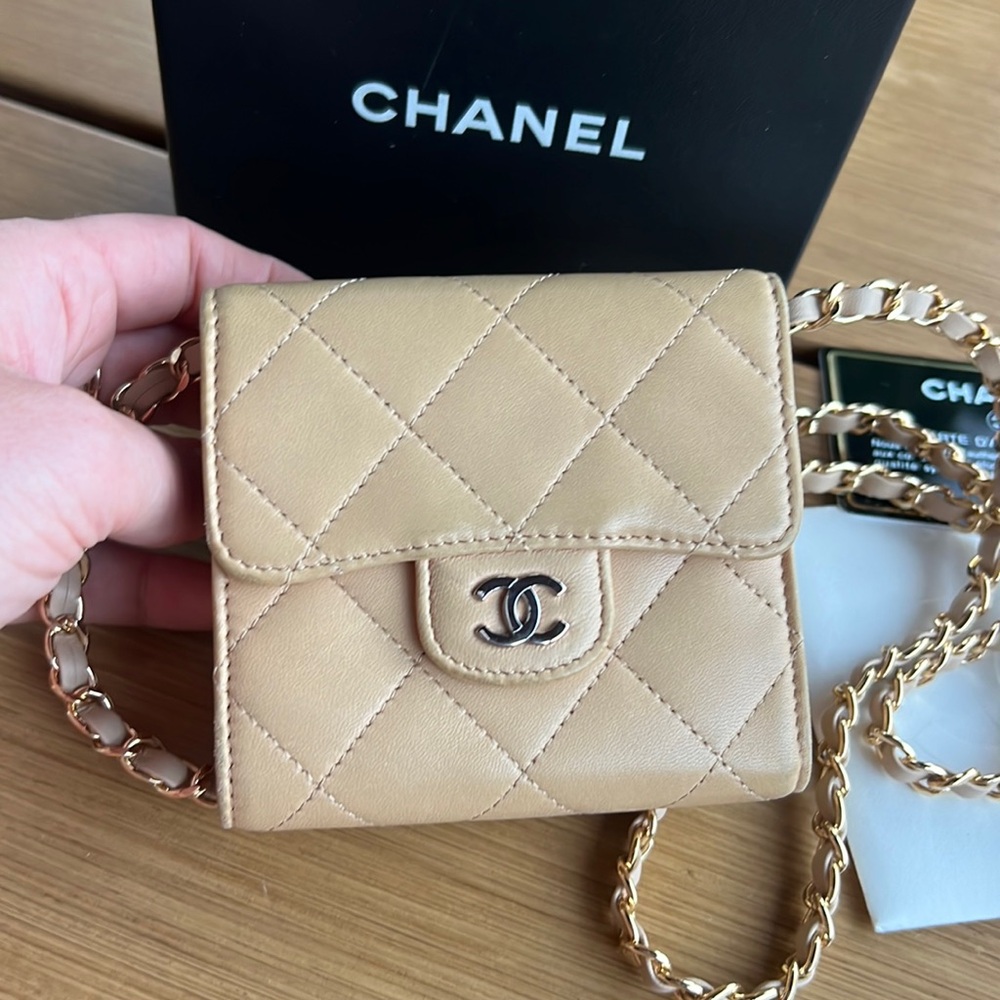 Mini CHANEL Lambskin Quilt Flap Trifold Wallet WOC on Chain - Picture 10 of 12